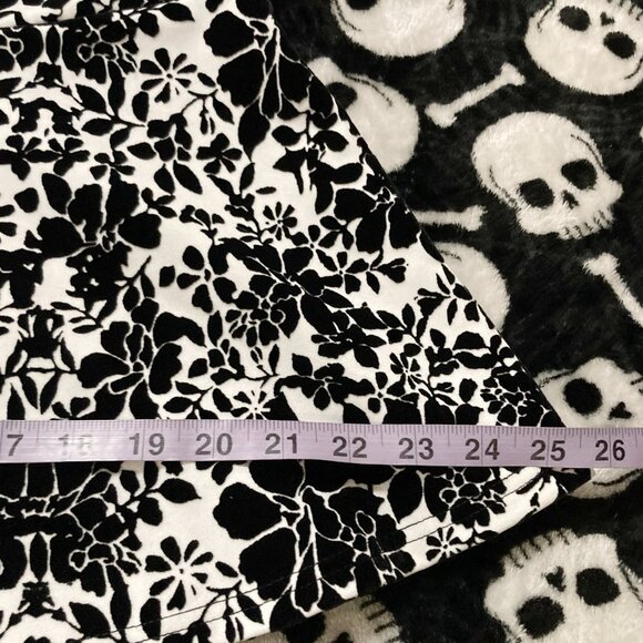 SLOANE & SADIE Black white flocked floral print sleeveless peplum top LARGE XL - Picture 10 of 15